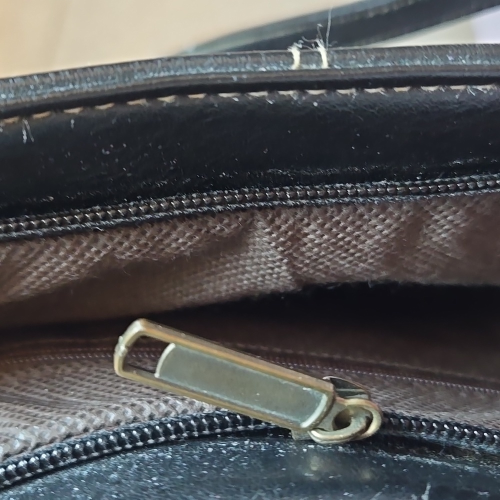 Elegant Black Tote Bag - Picture 10 of 10